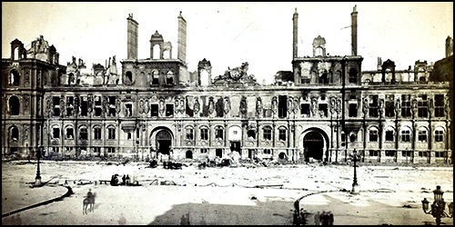 Paris' Hotel de Ville in smoldering ruins